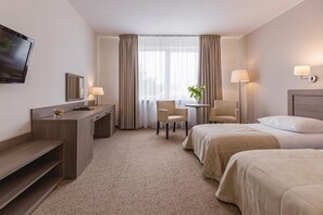 Luxury Twin Room | Desk, soundproofing, iron/ironing board, free WiFi - Hotel Gromada Koszalin (Koszalin)