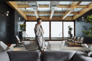 Salas de tratamiento para parejas, sauna y tratamientos corporales