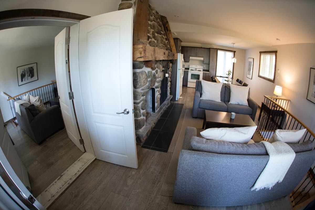 Superior Condo | Blackout drapes, soundproofing, iron/ironing board, free WiFi
