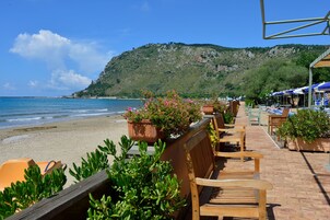 Private beach, sun loungers, beach umbrellas, beach towels