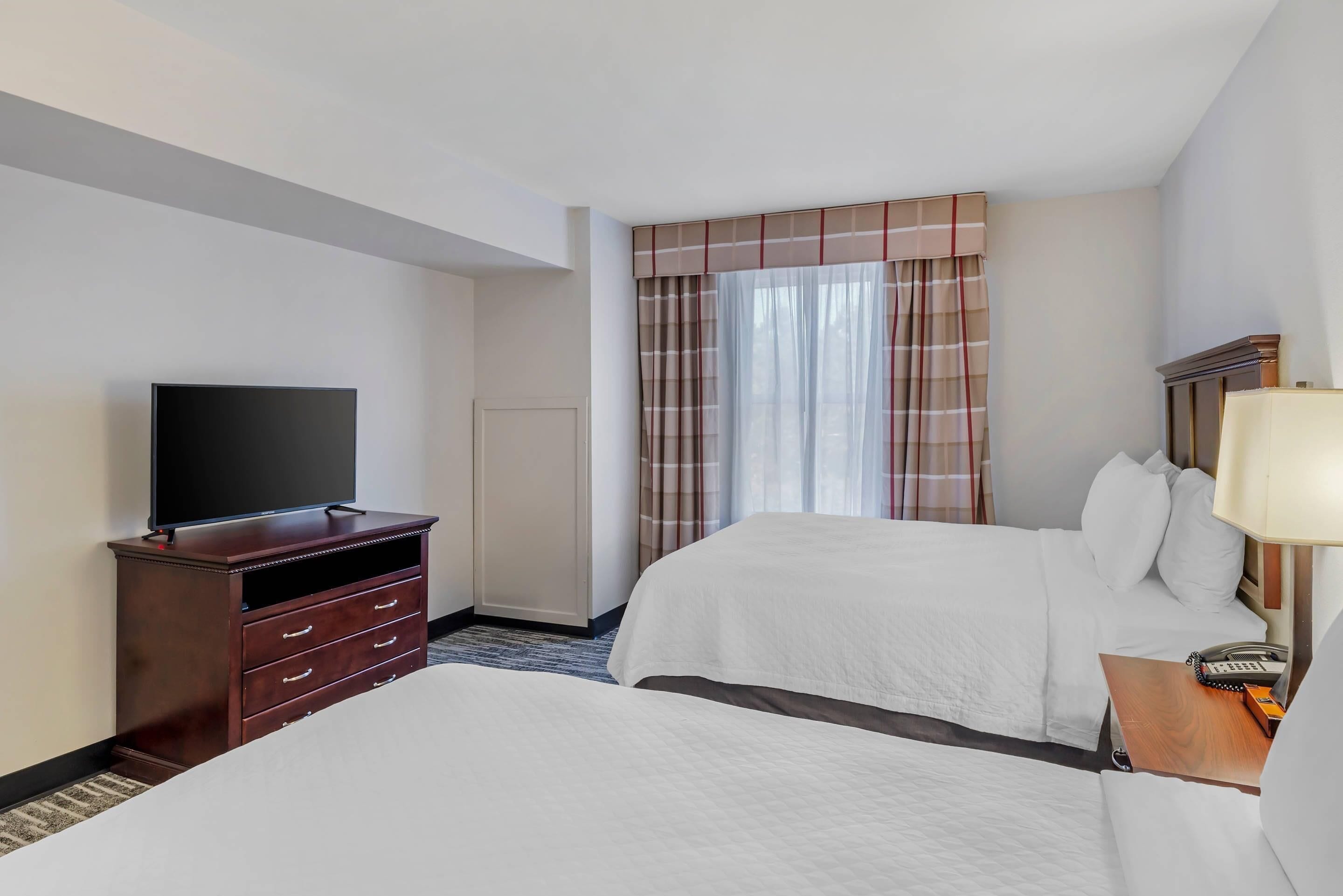 Standard Room, 2 Queen Beds, Non Smoking