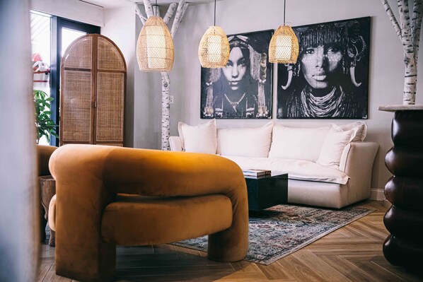 ロビー応接スペース