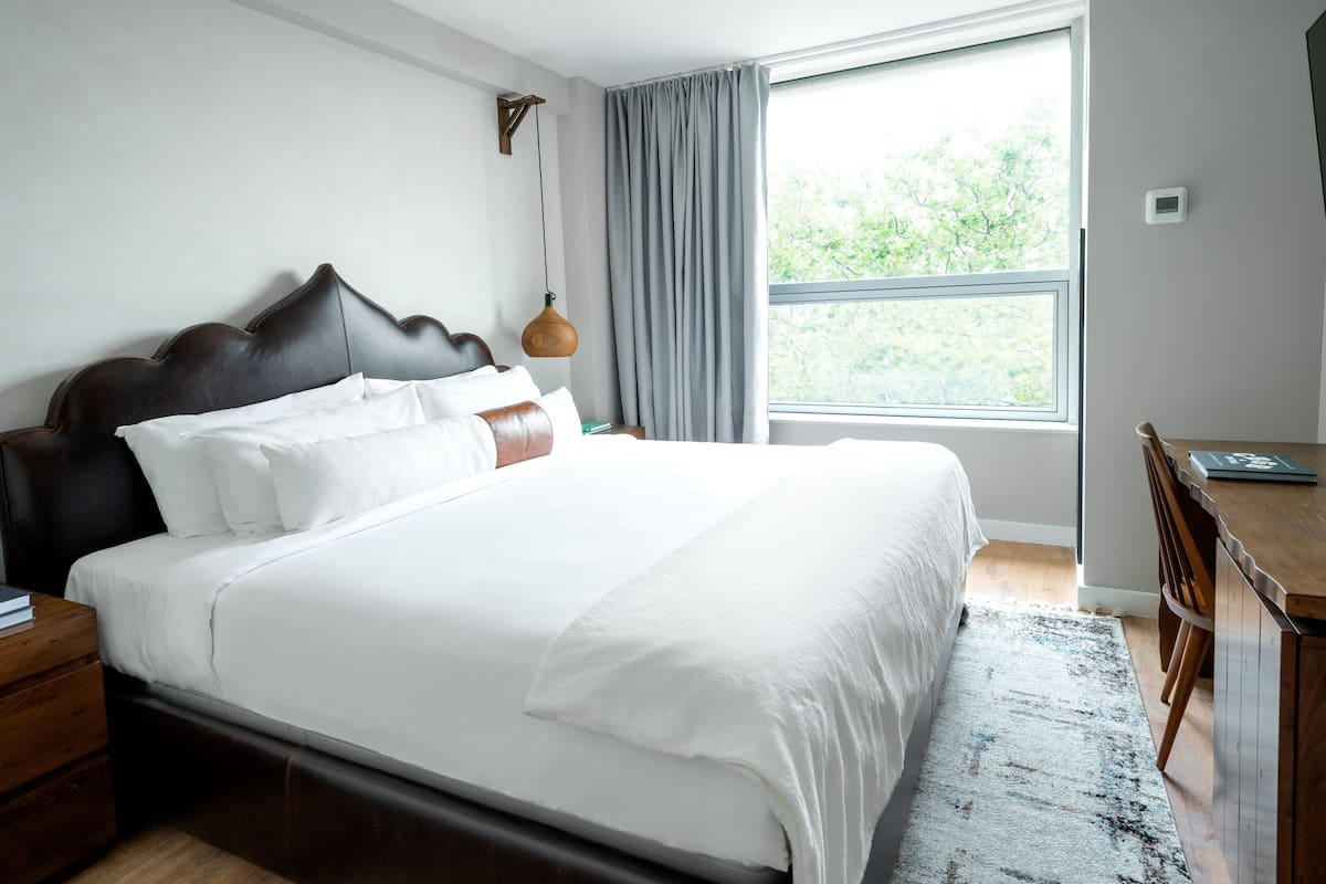 Suite, 1 King Bed | Premium bedding, in-room safe, desk, laptop workspace