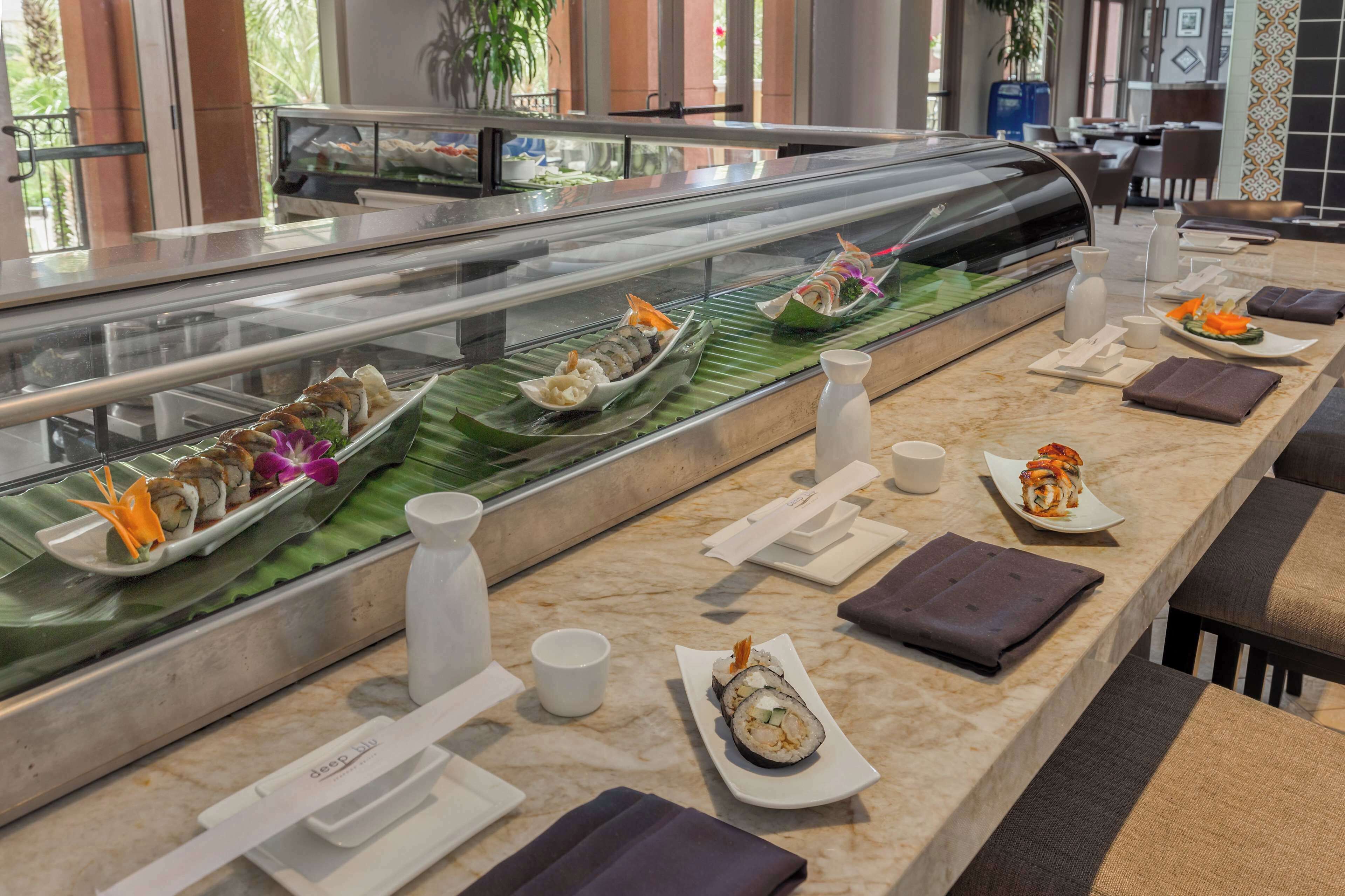 4 restaurants, breakfast, lunch, dinner served; sushi