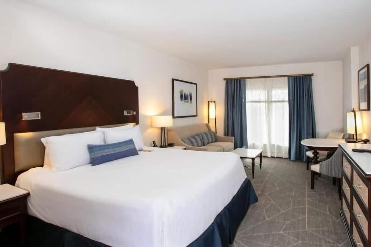 Ropa de cama de alta calidad y camas con pillow-top