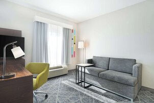 Cofres nos quartos, ferros/tábuas de passar roupa, Wi-Fi de cortesia