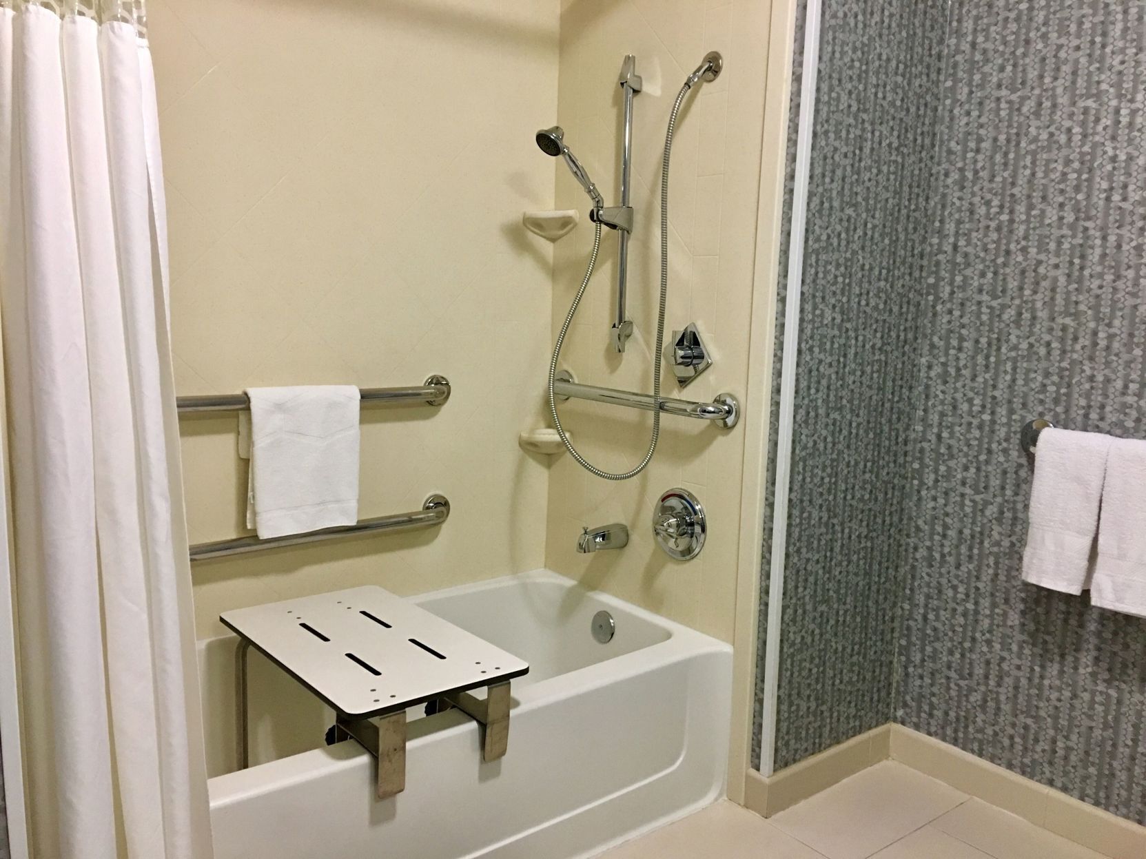 Bathroom | Free toiletries, hair dryer, towels