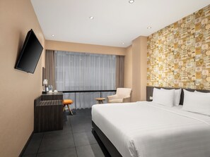 Superior Deluxe Room | In-room safe, iron/ironing board, free WiFi, bed sheets - Swiss-Belinn Medan (Medan)