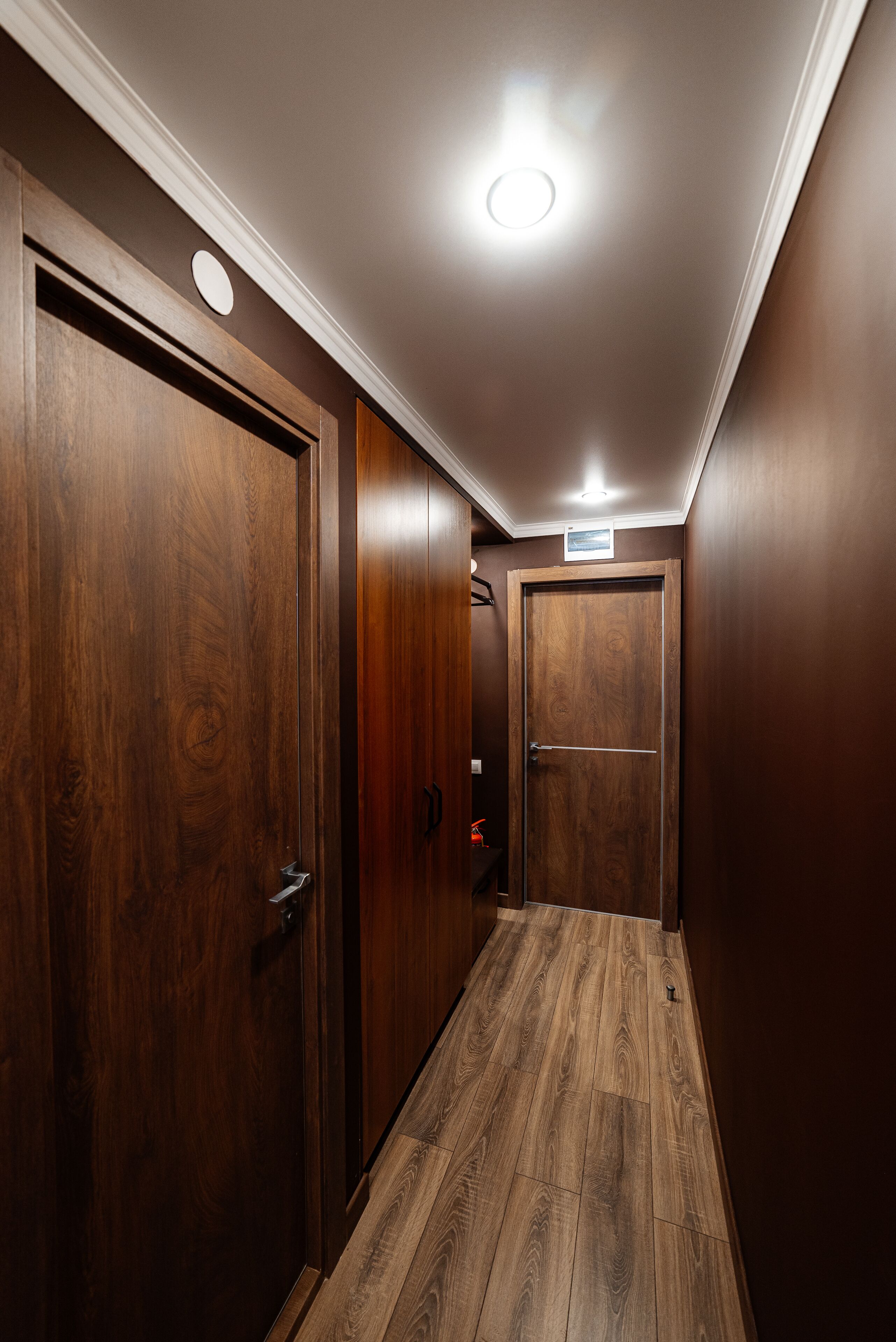 In-room safe, desk, laptop workspace, soundproofing