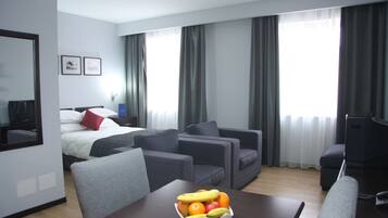 Classic-Studio | 1 Schlafzimmer, Zimmersafe, Schreibtisch, laptopgeeigneter Arbeitsplatz