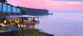 SVANATA Uluwatu Bali Resort