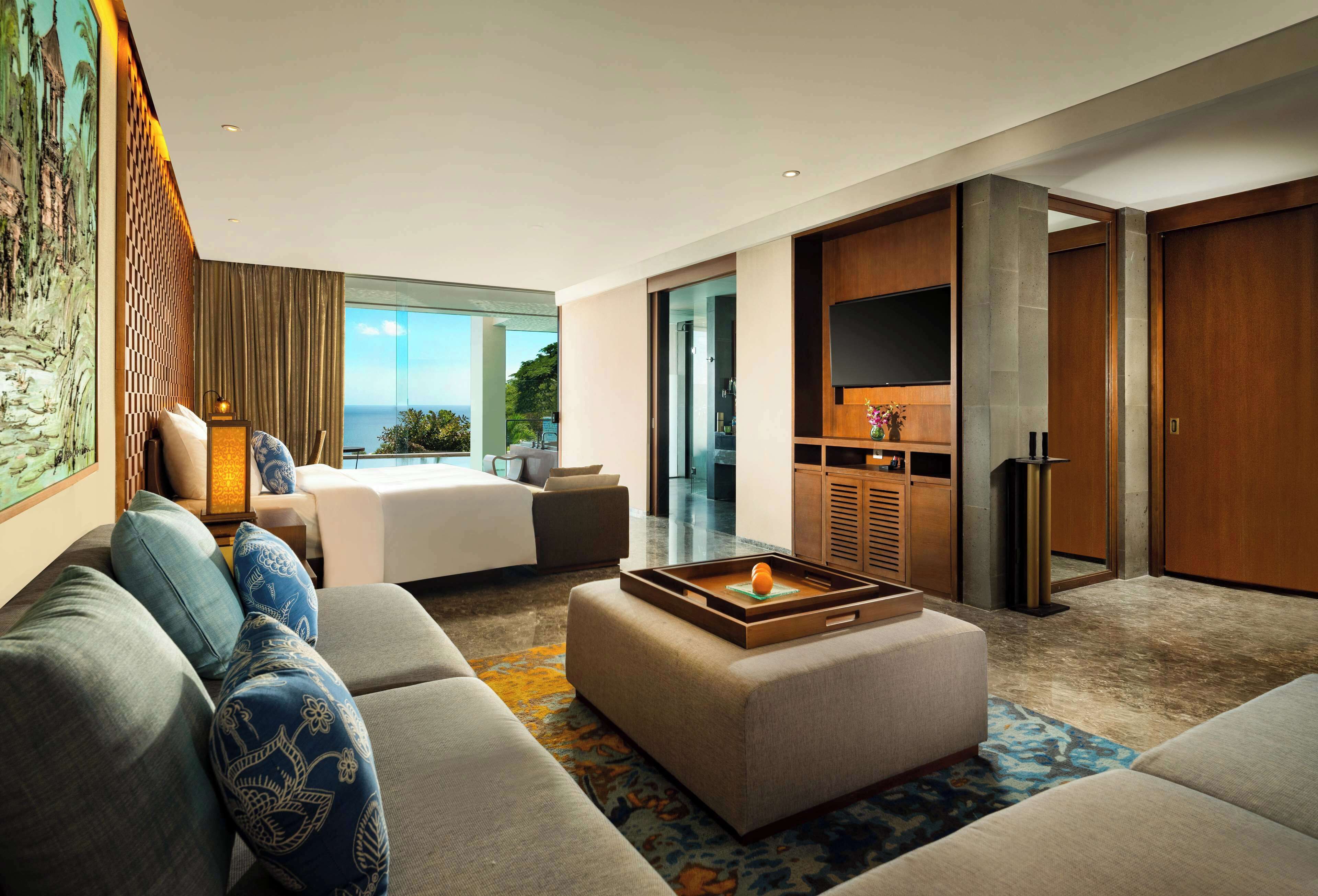 ocean view suite | 2 bedrooms, free minibar items, in-room safe, desk