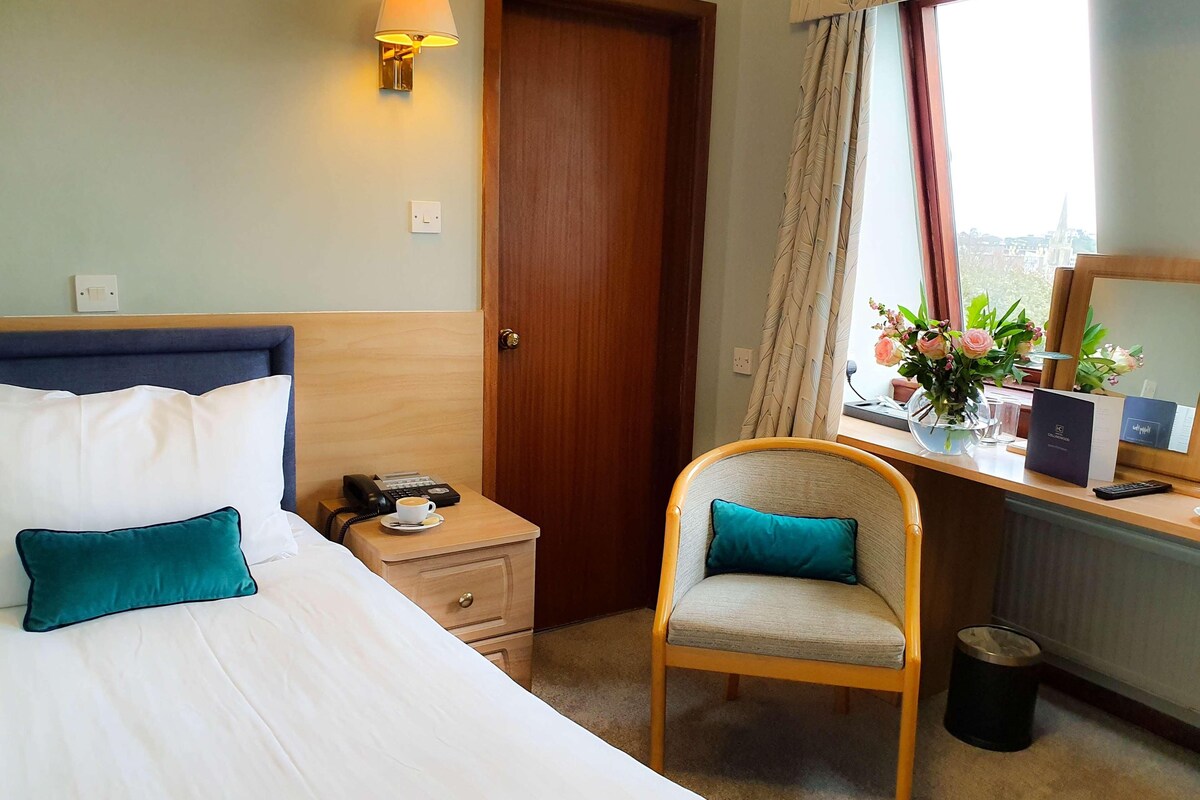 Desk, laptop workspace, iron/ironing board (on request), free WiFi