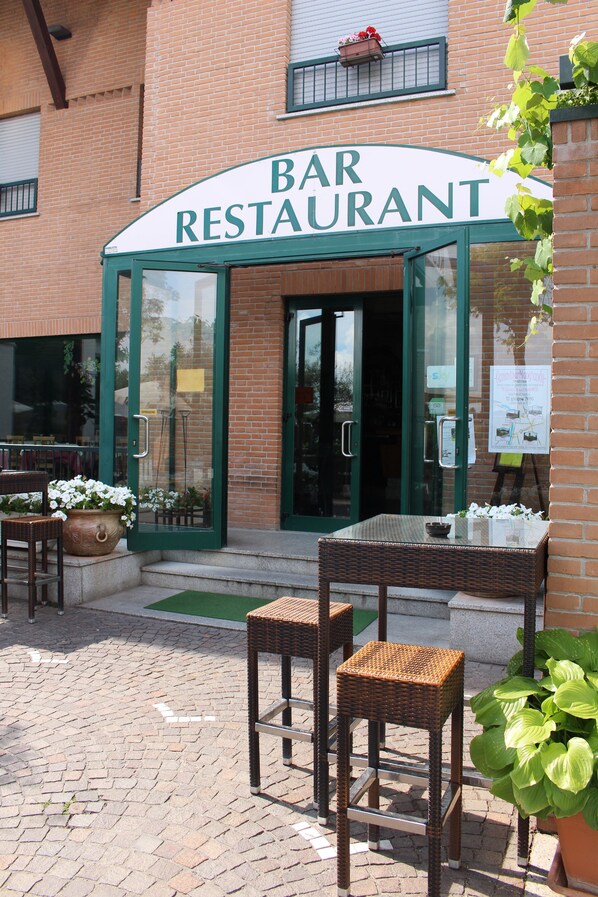 Se sirven desayunos, comidas y cenas 