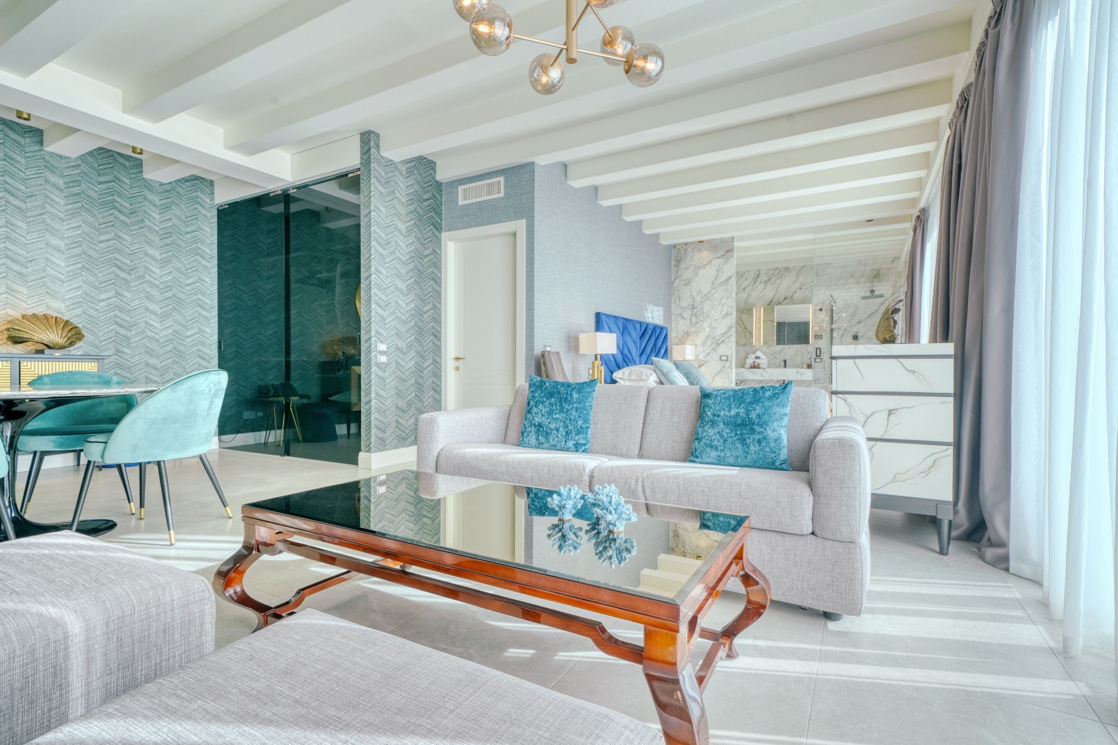 Luxury-Suite, 1 Schlafzimmer, eigener Pool, Seeblick | Wohnbereich