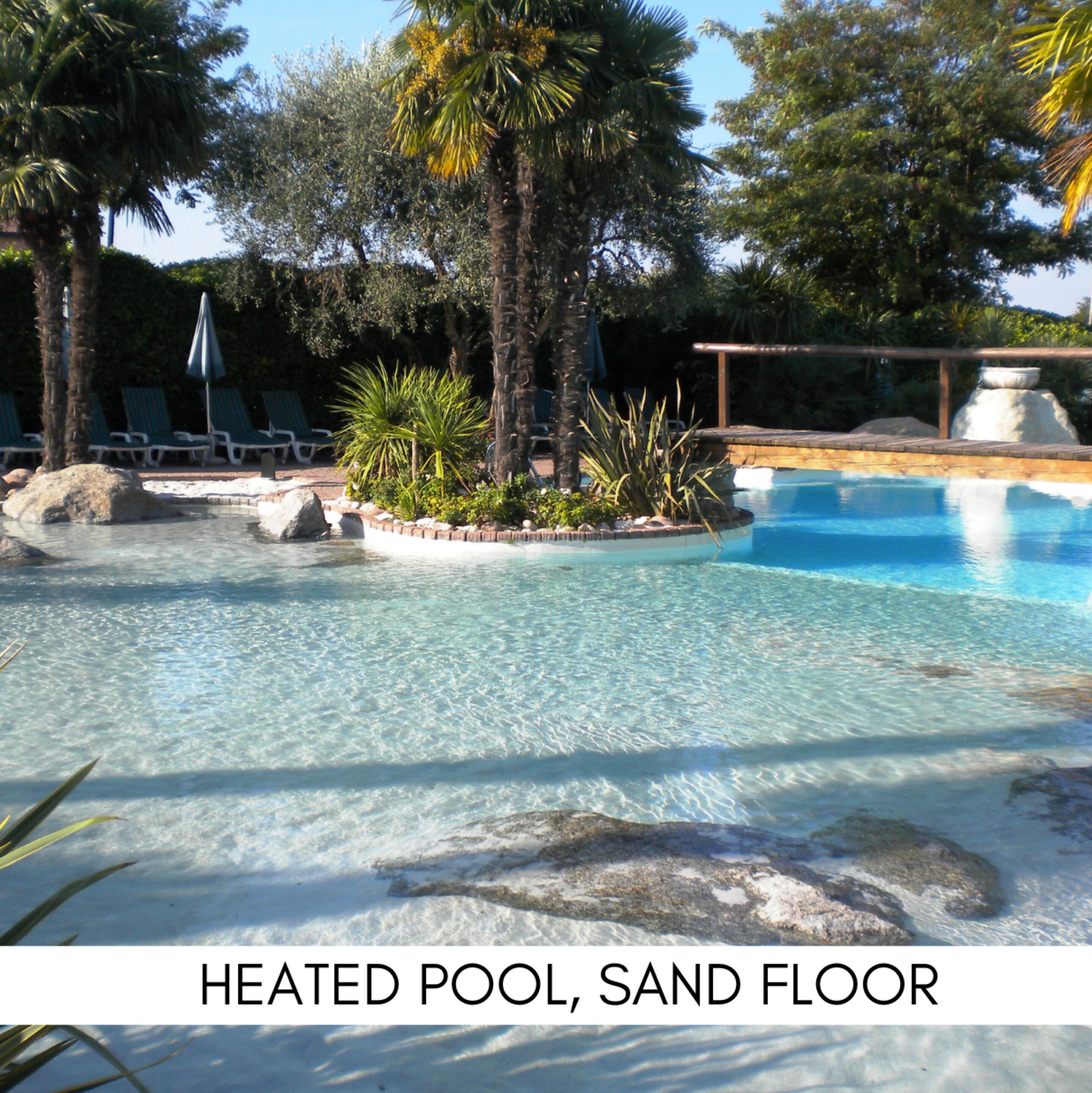 3 outdoor pools, pool umbrellas, pool loungers
