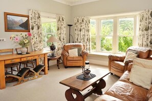 Netflix, streaming services - Kippilaw House (Picton)