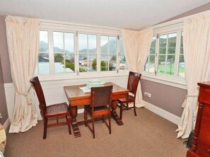 Picton View Suite | In-room dining