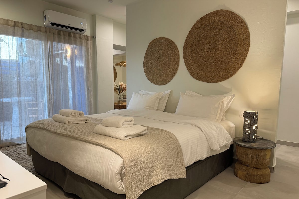 1 Schlafzimmer, hochwertige Bettwaren, Betten mit Memory-Foam-Matratzen