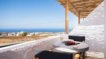 Loft Style Suite with Panoramic View | Pemandangan dari kamar