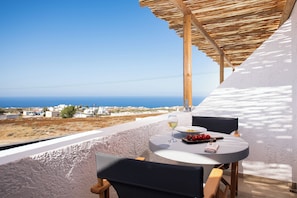 Loft Style Suite with Panoramic View | Ausblick vom Zimmer