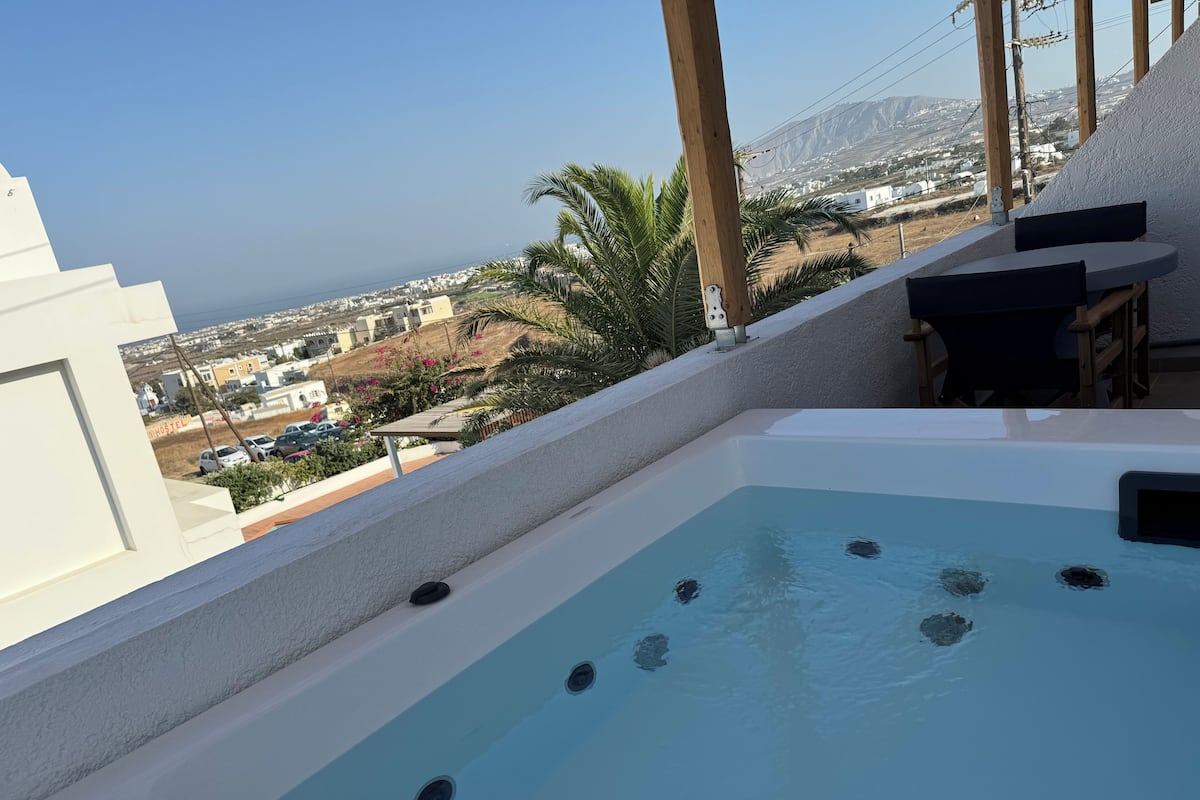 Premium Room, Outdoor Jacuzzi, Sea View | Strand-/Meerblick
