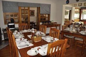 Restaurant - Crane's Nest Guest House at 212 (Pretoria)