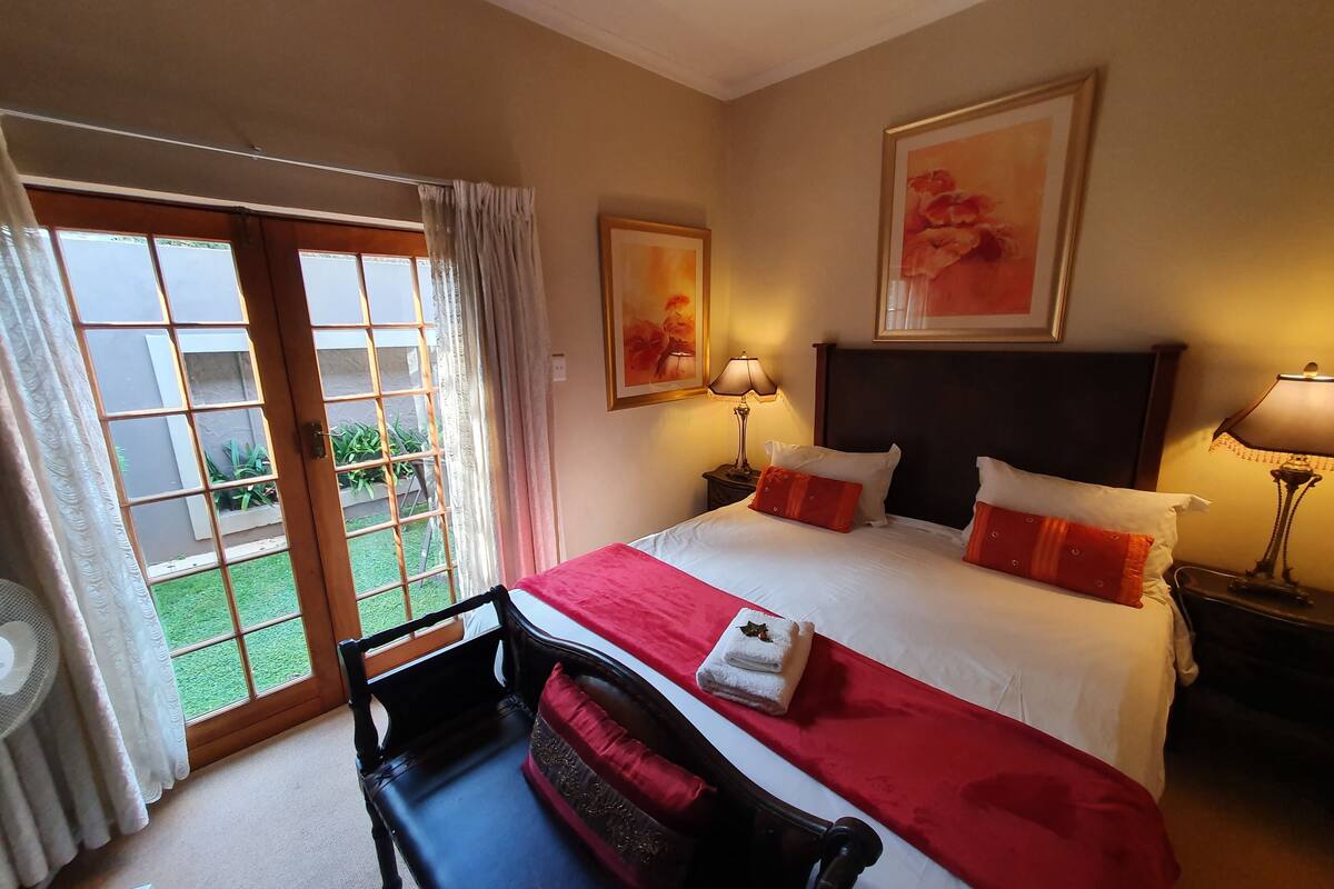 7th Street Guesthouse in Johannesburg Find Hotel Reviews, Rooms, and