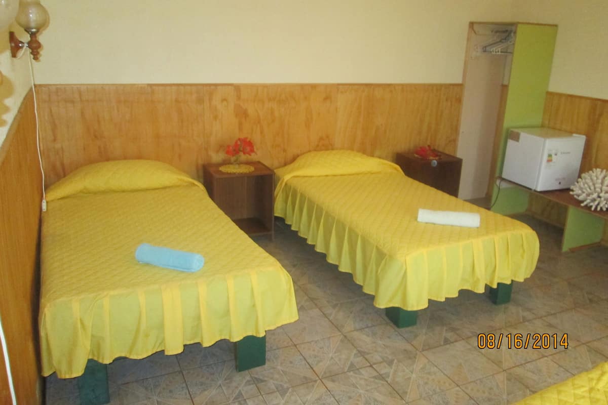 Habitación doble, baño privado | Wifi gratis