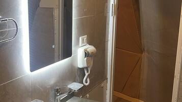 Double Room (Panoramic Double Bubble Tent) | Bathroom | Slippers, towels