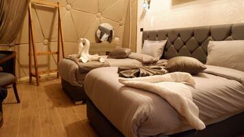 Panoramic Twin Bubble Tent | Bed sheets