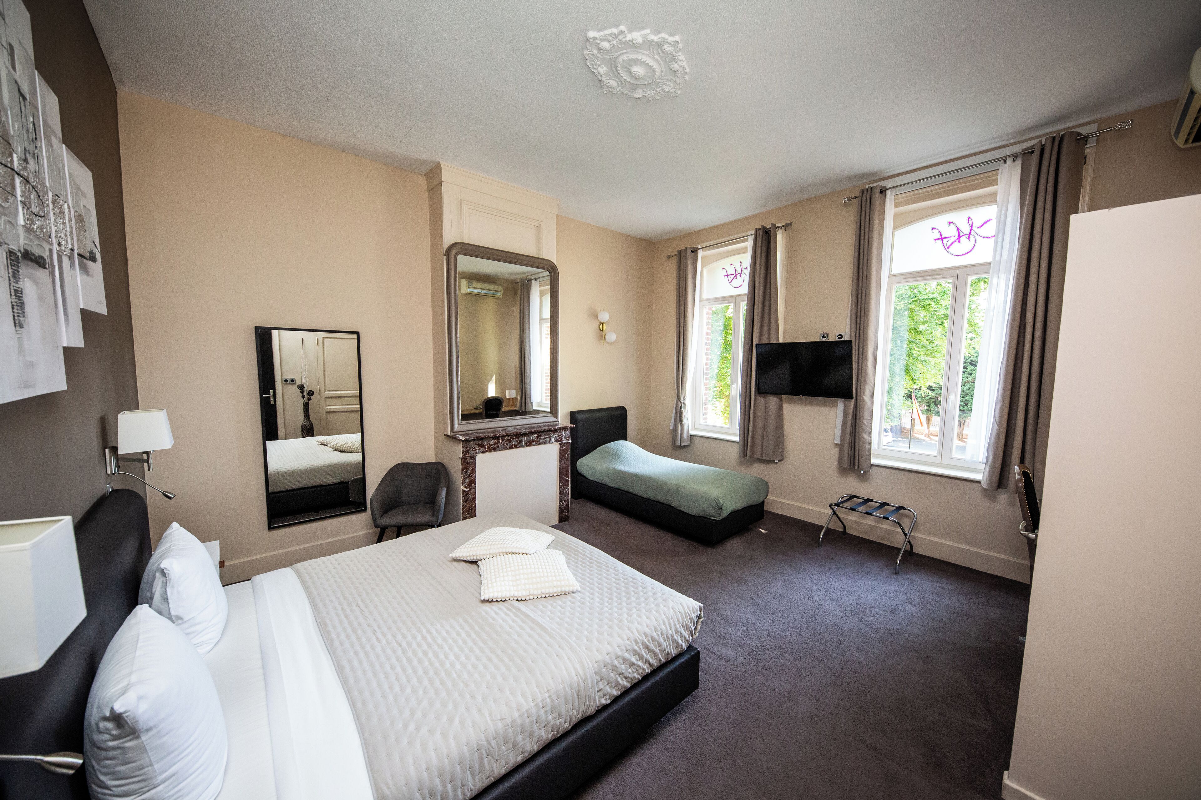 Tremannsrom | Safe på rommet, skrivebord, lydisolert og wi-fi (inkludert)