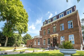 Exterior - Le Manoir de Fourcy (Corbehem)