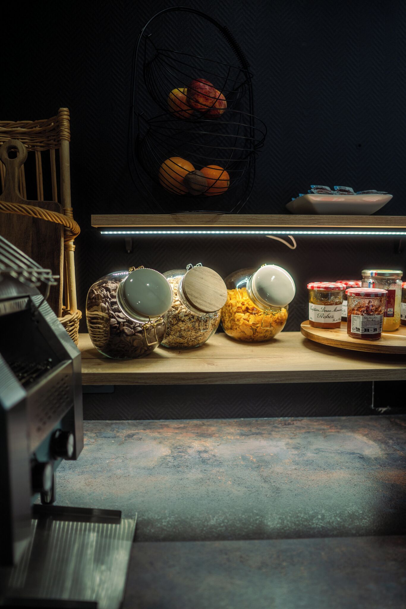 Daily buffet breakfast (EUR 10 per person)