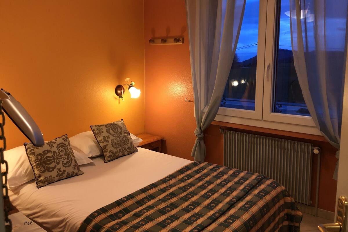 Superior-Einzelzimmer | Zimmersafe, Schreibtisch, schallisolierte Zimmer, kostenlose Babybetten