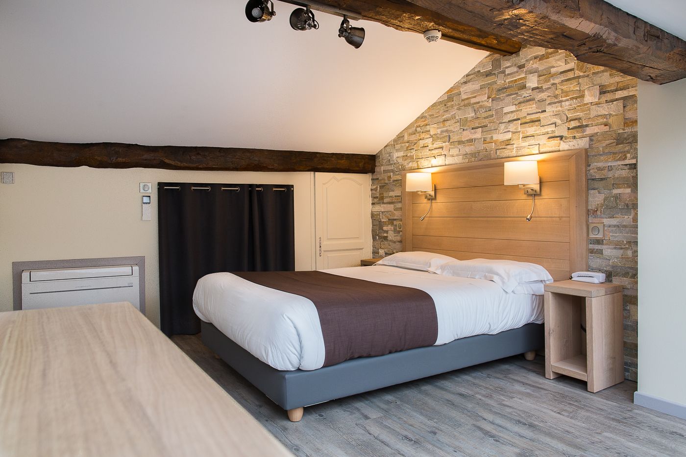 family room | premium bedding, individually decorated, desk, soundproofing