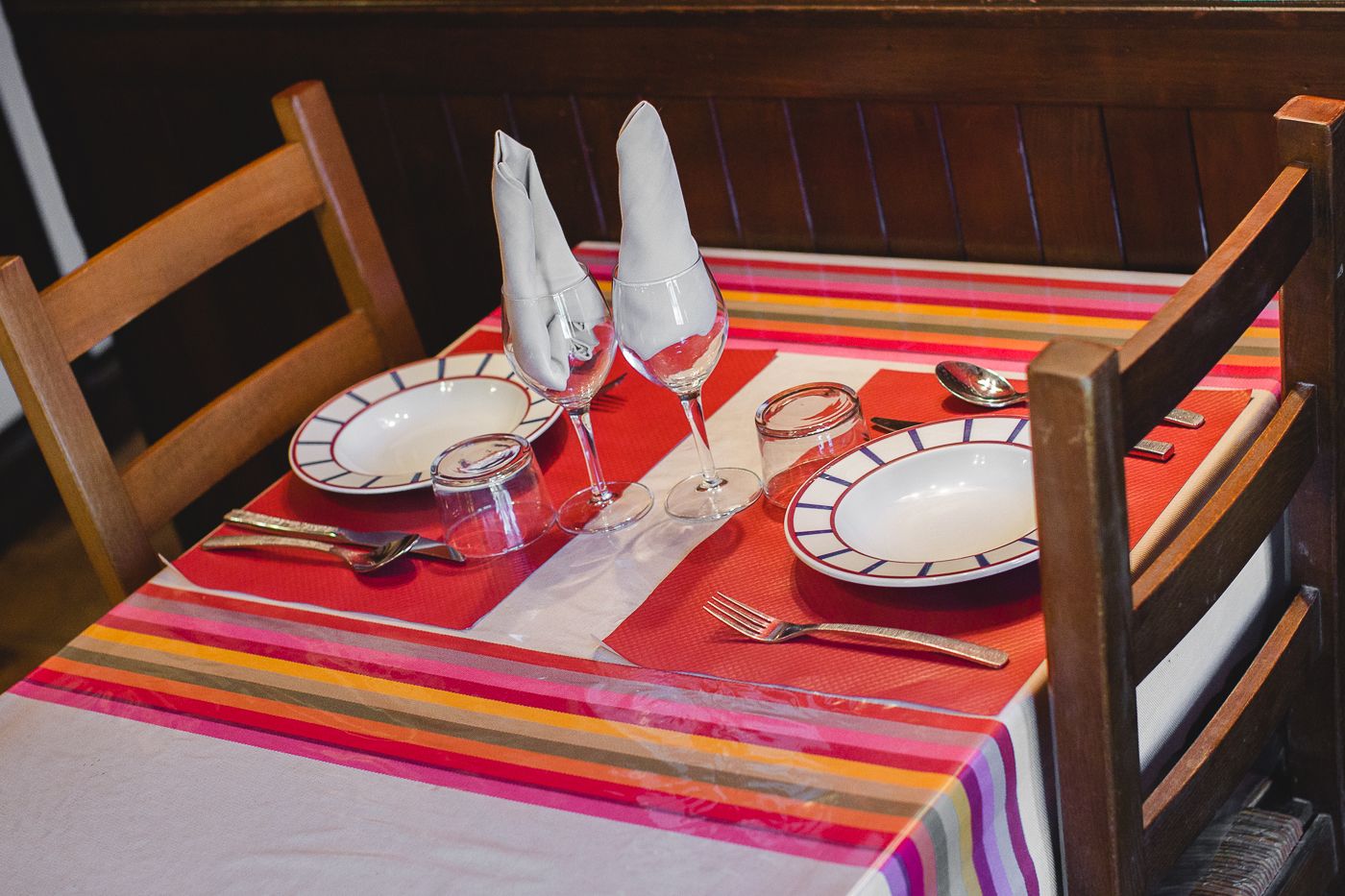 breakfast, lunch, dinner served; regional cuisine