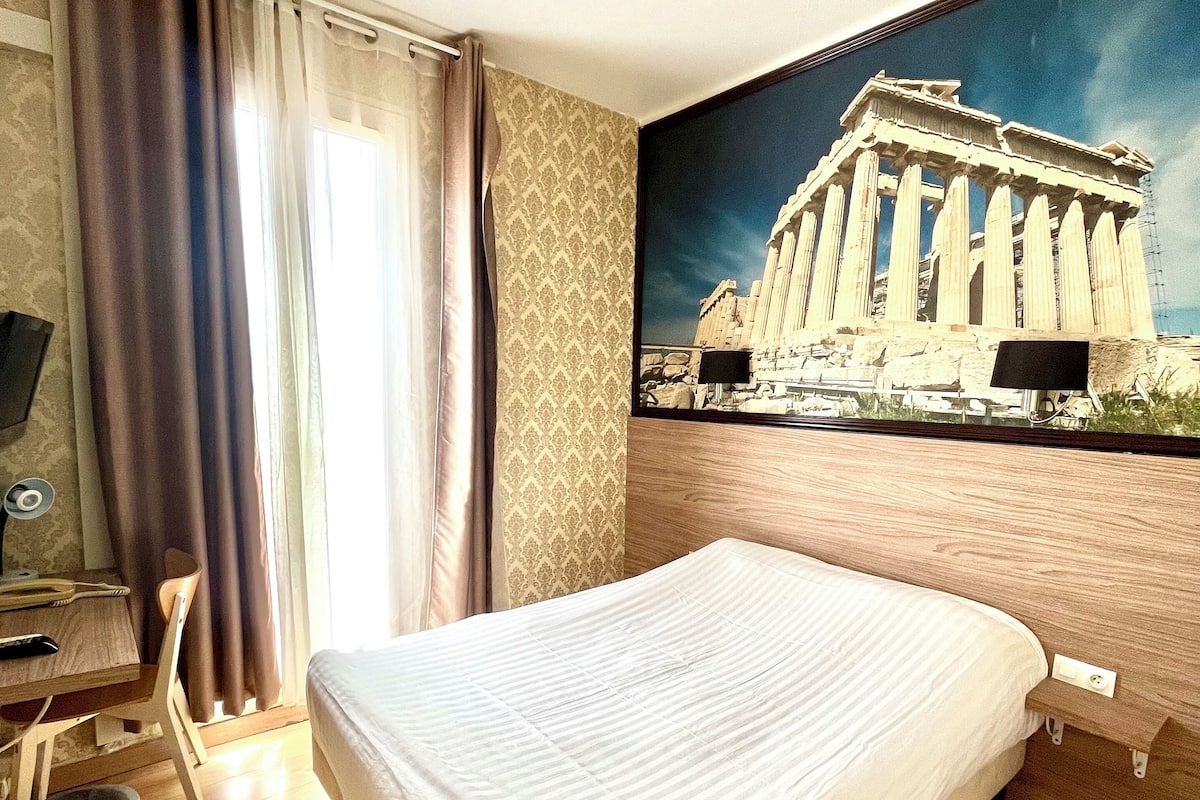 Basic Room | 2 bilik tidur, meja, Wi-fi percuma, cadar katil
