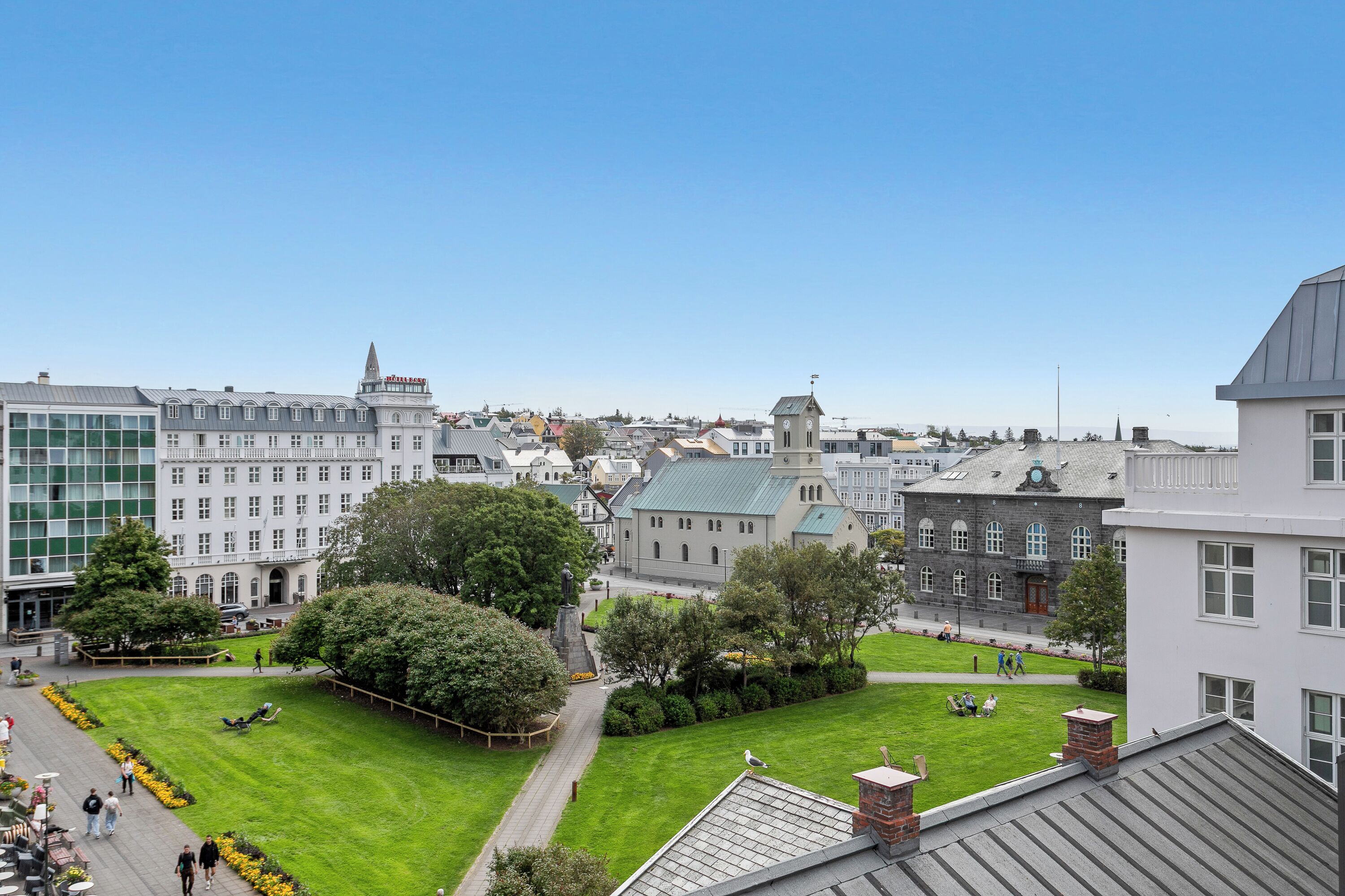 premium bedding, down duvets, pillow-top beds, individually decorated