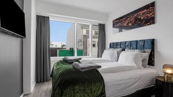 Standard Double Room, 1 Queen Bed | Premium bedding, down comforters, pillowtop beds, individually decorated