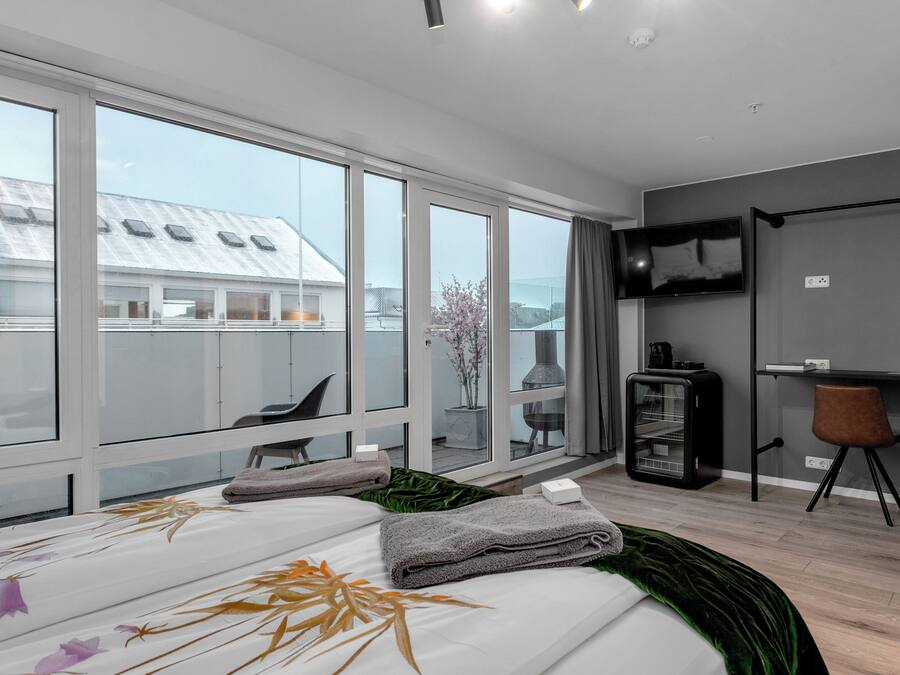 Standard-Doppelzimmer, Balkon (or view) | Hochwertige Bettwaren, Daunenbettdecken, Pillowtop-Betten