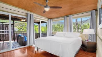 Suite, 1 Bedroom, Kitchenette, Mountain View