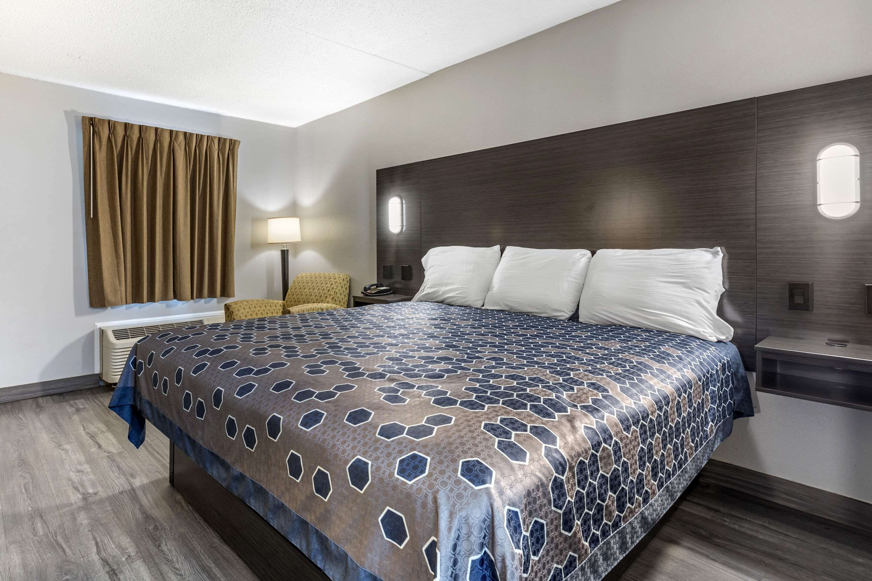 書桌、熨斗/熨衫板、免費 Wi-Fi、床單