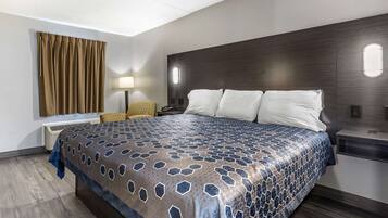 Meja kerja, setrika/meja setrika, Wi-Fi gratis, dan seprai linen