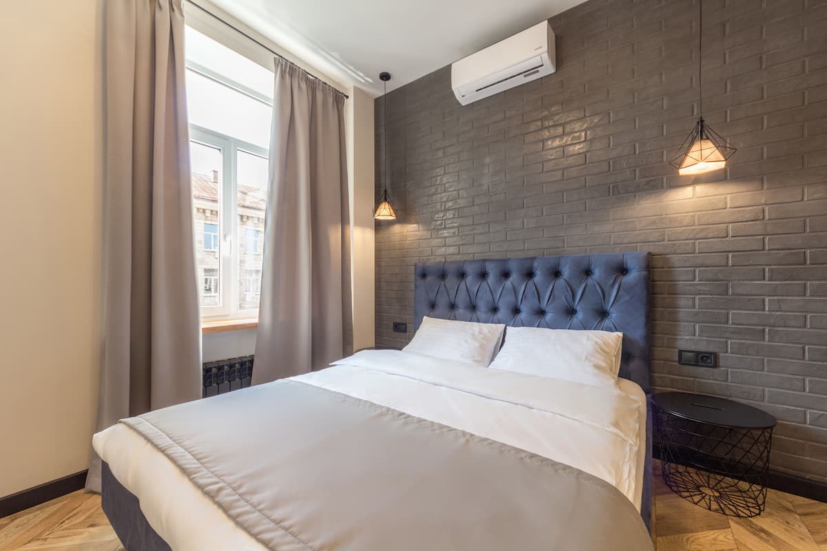 Design Studio Apartment - Borysa Hrinchenka Str., 4 | 1 bedroom, premium bedding, laptop workspace, soundproofing