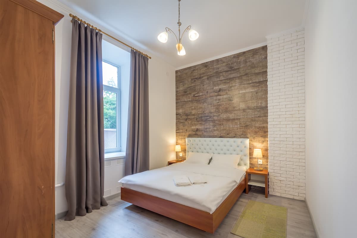 Apartment, 1 Bedroom (V. Vasylkivska 47) | 1 bedroom, premium bedding, laptop workspace, soundproofing