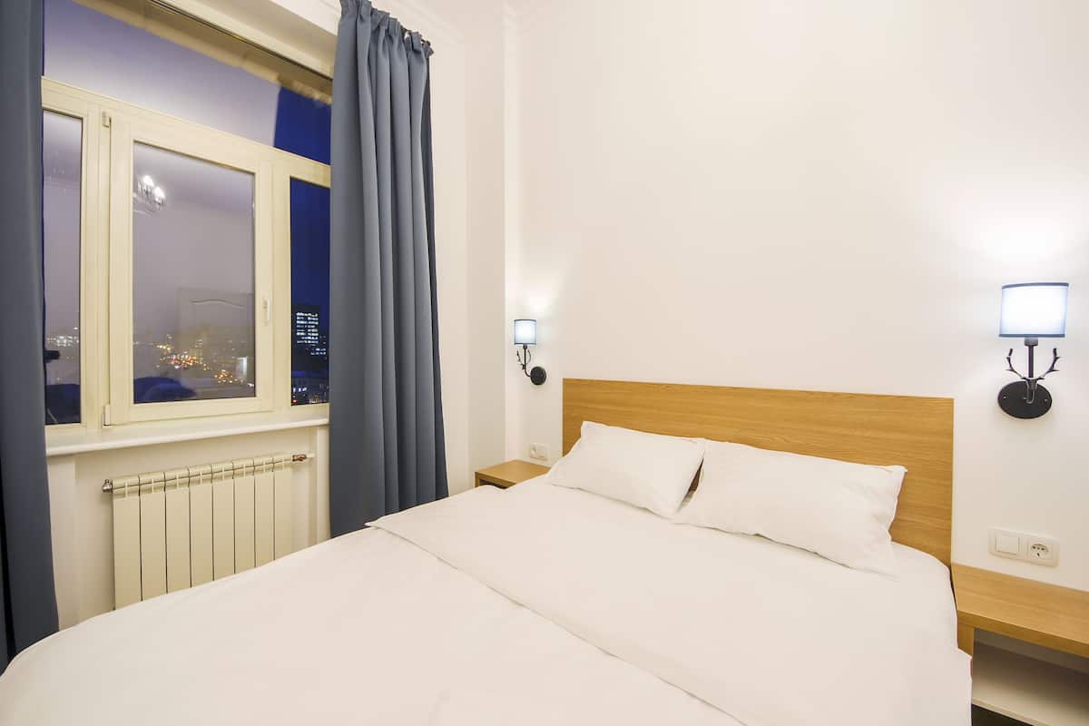 Two-Bedroom Apartment - Khreschatyk St, 27 | 1 bedroom, premium bedding, laptop workspace, soundproofing