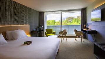 Suite Junior, 1 lit double | Matelas Select Comfort, bureau