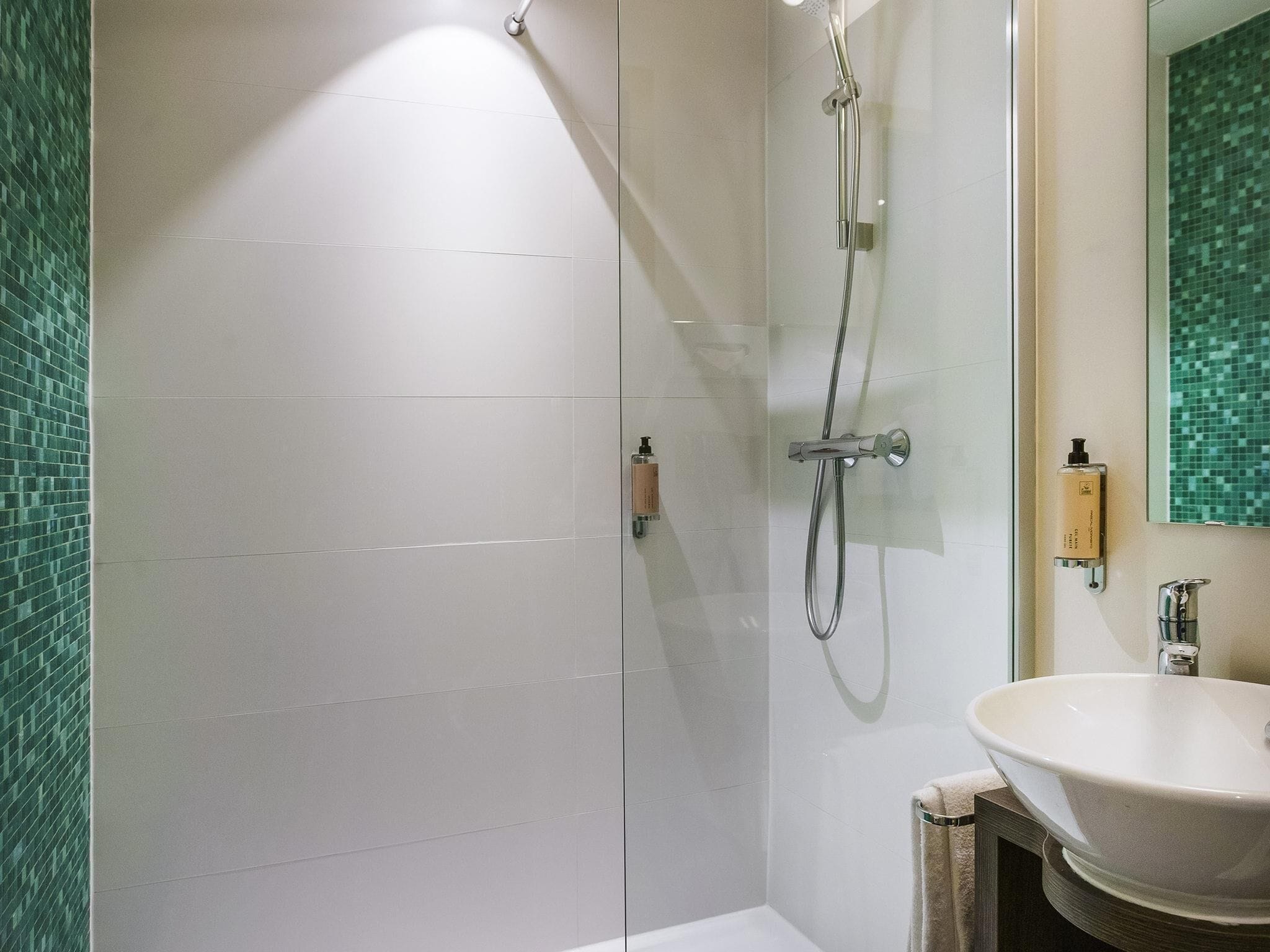 Standard Twin Room, 2 Twin Beds | Select Comfort beds, desk, laptop workspace, blackout drapes