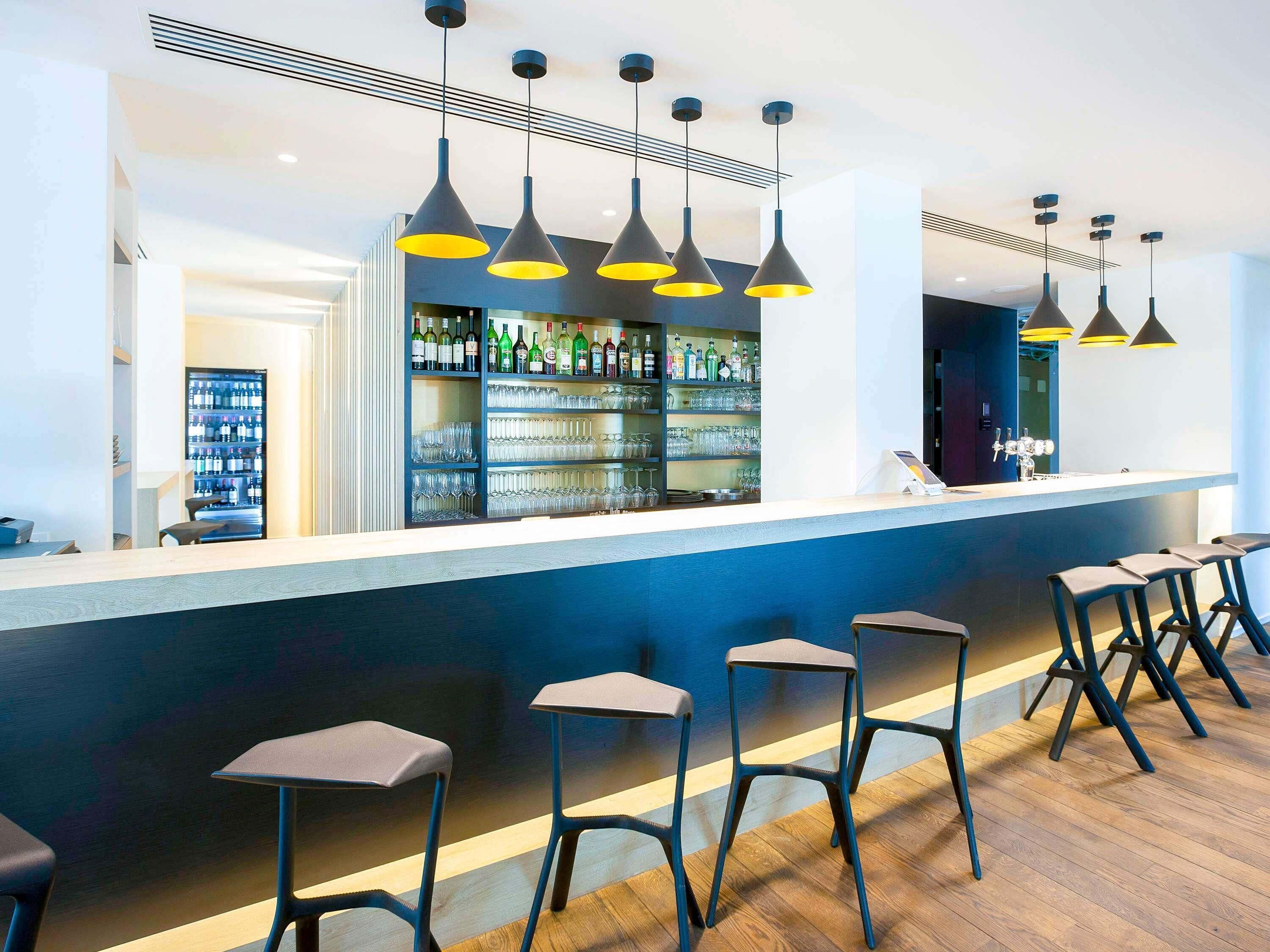 Bar (en la propiedad)